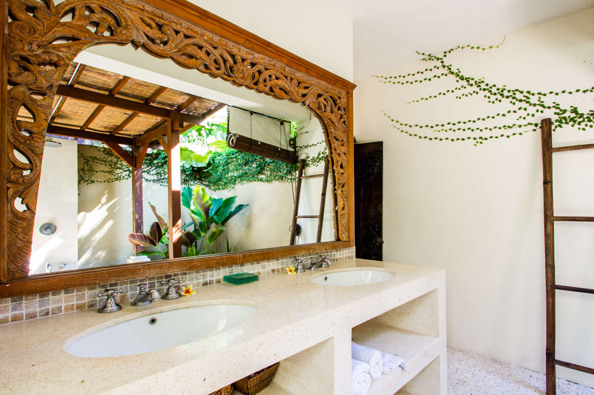 Mieten Sie eine Luxusvilla auf Bali in Strandnähe, Bali Villa 2074