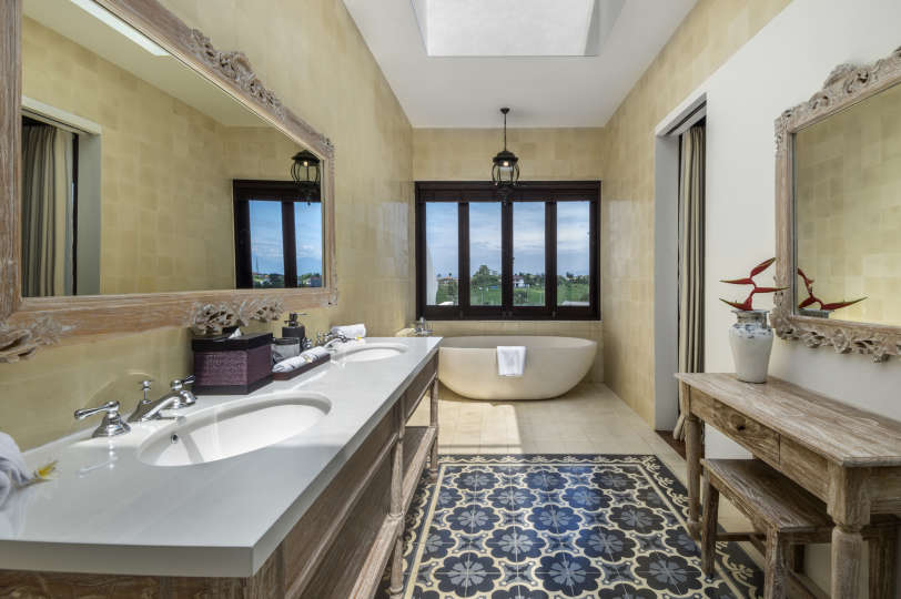 Wunderschöne 5-Sterne-Villa in bester Umalas-Lage, Bali Villa 2076
