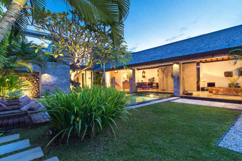 5-Sterne-Villa auf Bali, nur wenige Minuten vom Strand entfernt, Bali Villa 2080