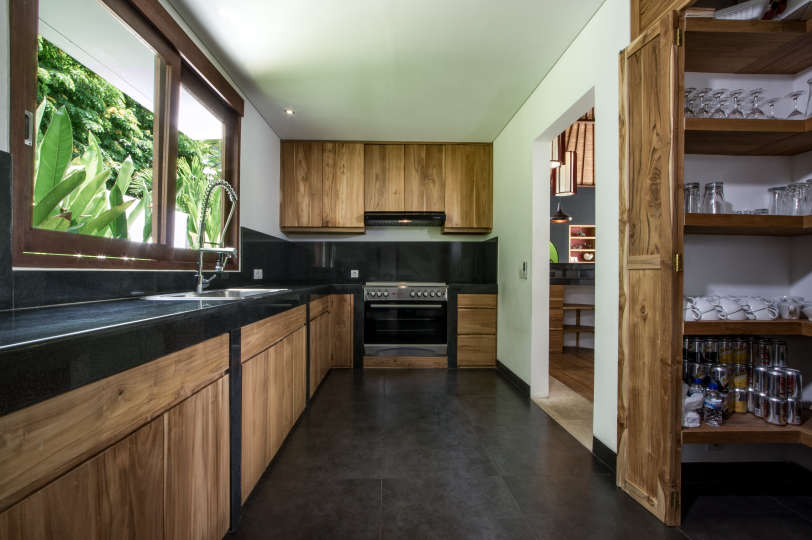 Sie werden diese luxuriöse Ferienvilla mit 12 Schlafzimmern und privatem Pool in Seminyak lieben, Villa Bali 2081