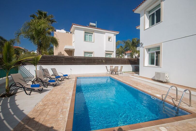 Der komplette Leitfaden zur Anmietung Ihrer exklusiven Ferienvilla in Protaras mit privatem Pool und in Strandnähe, Protaras Villa 1273