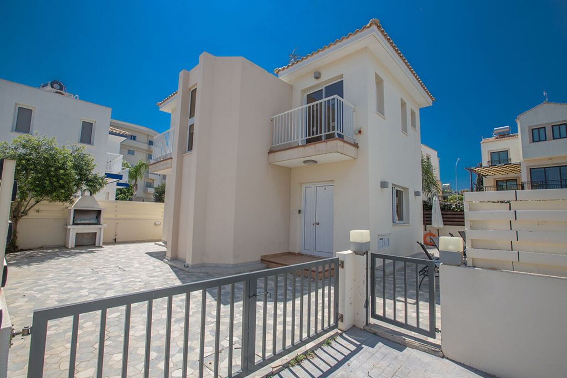 Sie werden diese luxuriöse Ferienvilla mit 3 Schlafzimmern und privatem Pool in Protaras lieben, Protaras Villa 1319