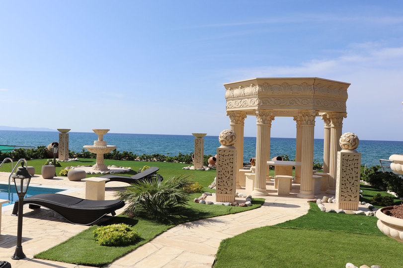 Stellen Sie sich vor, Sie mieten Ihre eigene 5-Sterne-Privatvilla am Strand auf Zypern, Paphos Villa 1410