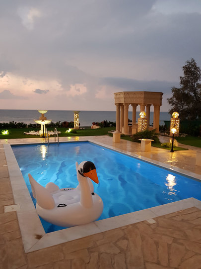 Stellen Sie sich vor, Sie mieten Ihre eigene 5-Sterne-Privatvilla am Strand auf Zypern, Paphos Villa 1410
