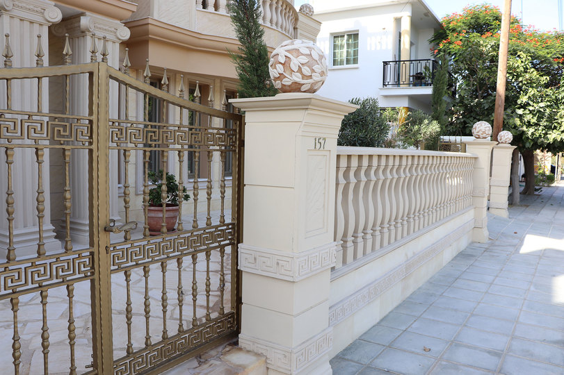 Stellen Sie sich vor, Sie mieten Ihre eigene 5-Sterne-Privatvilla am Strand auf Zypern, Paphos Villa 1411