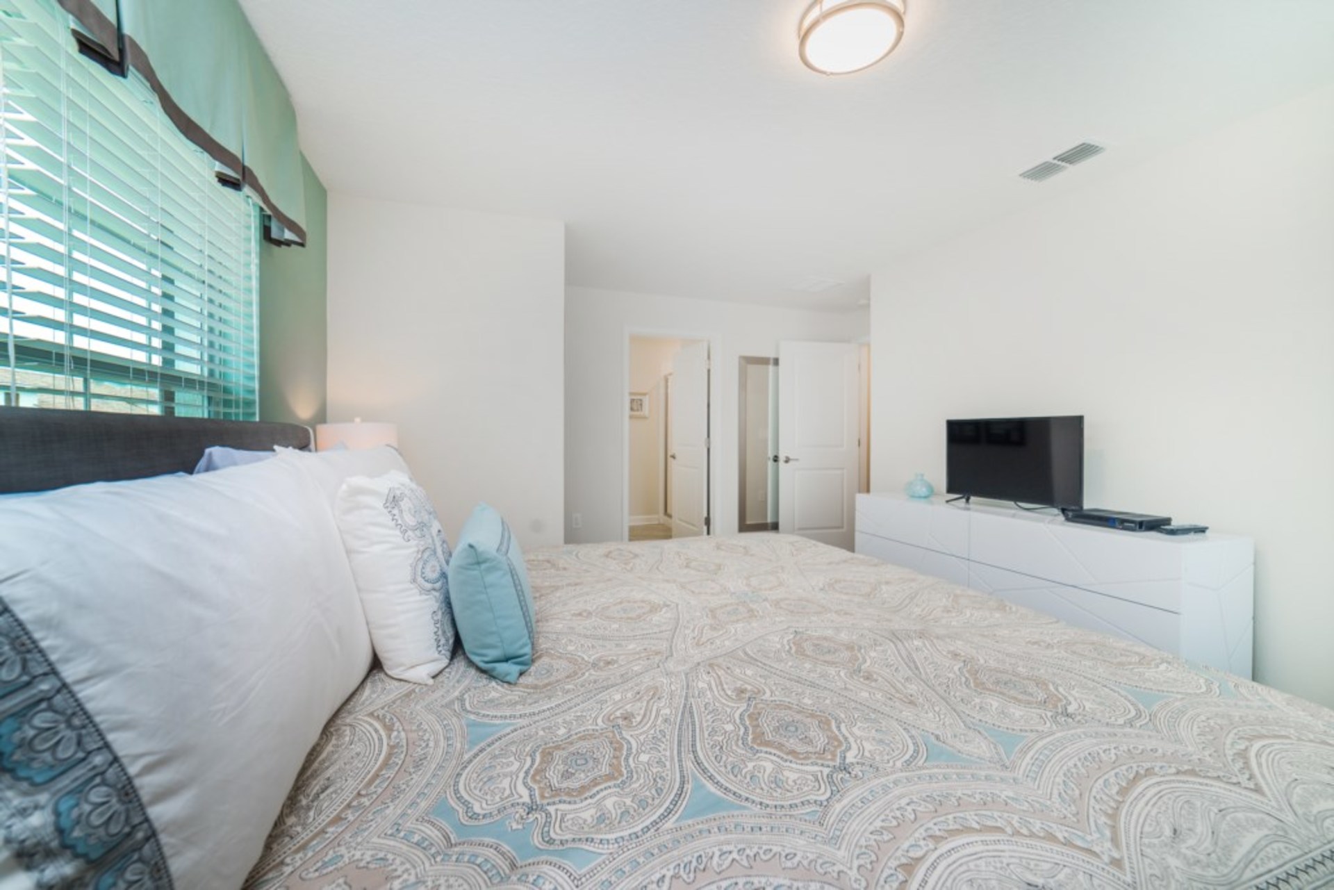 Endlich können Sie und Ihre Familie ein Luxushaus mit privatem Pool im Storey Lake Resort mieten, Townhome Orlando 1002