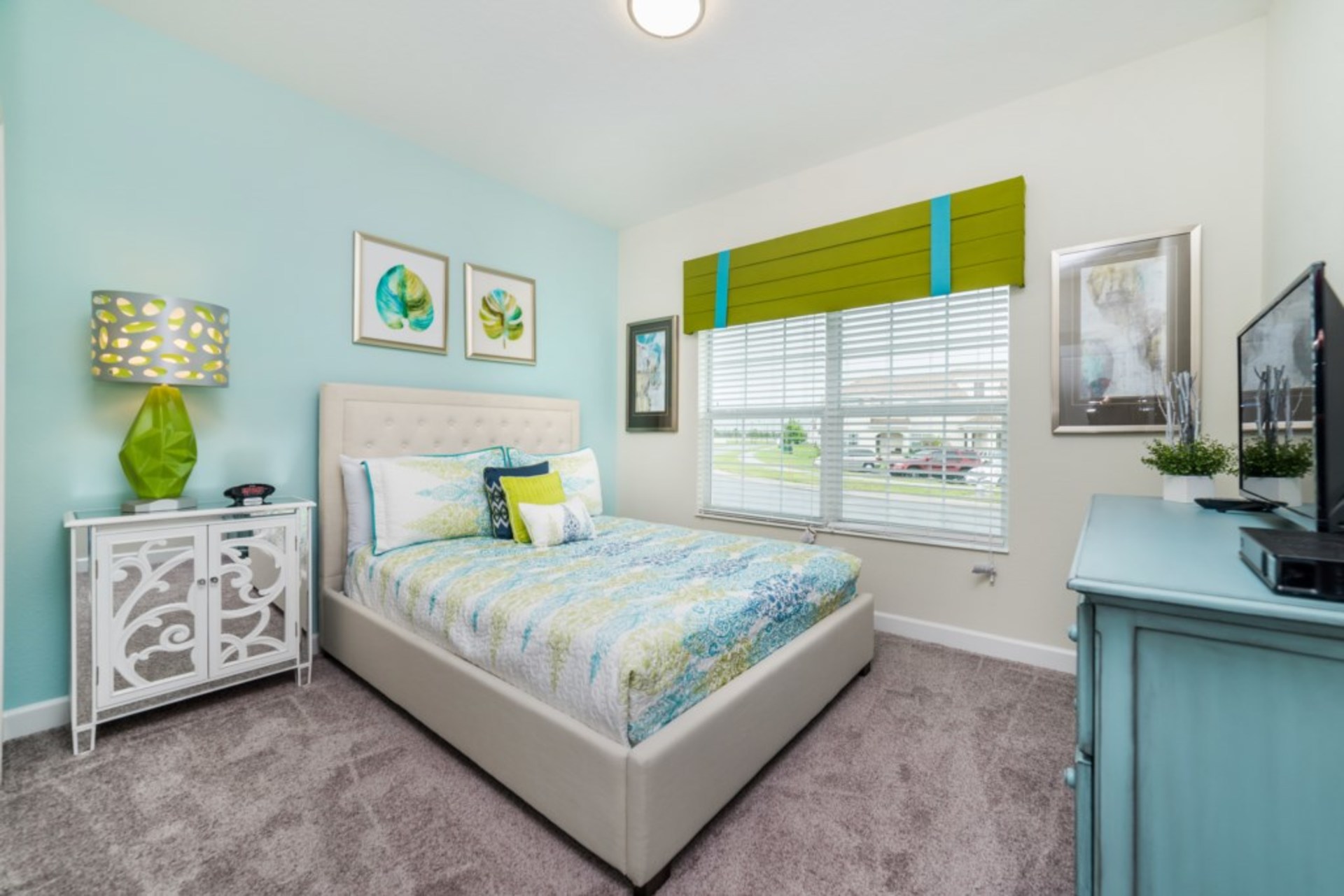 Endlich können Sie und Ihre Familie ein Luxushaus mit privatem Pool im Storey Lake Resort mieten, Townhome Orlando 1002
