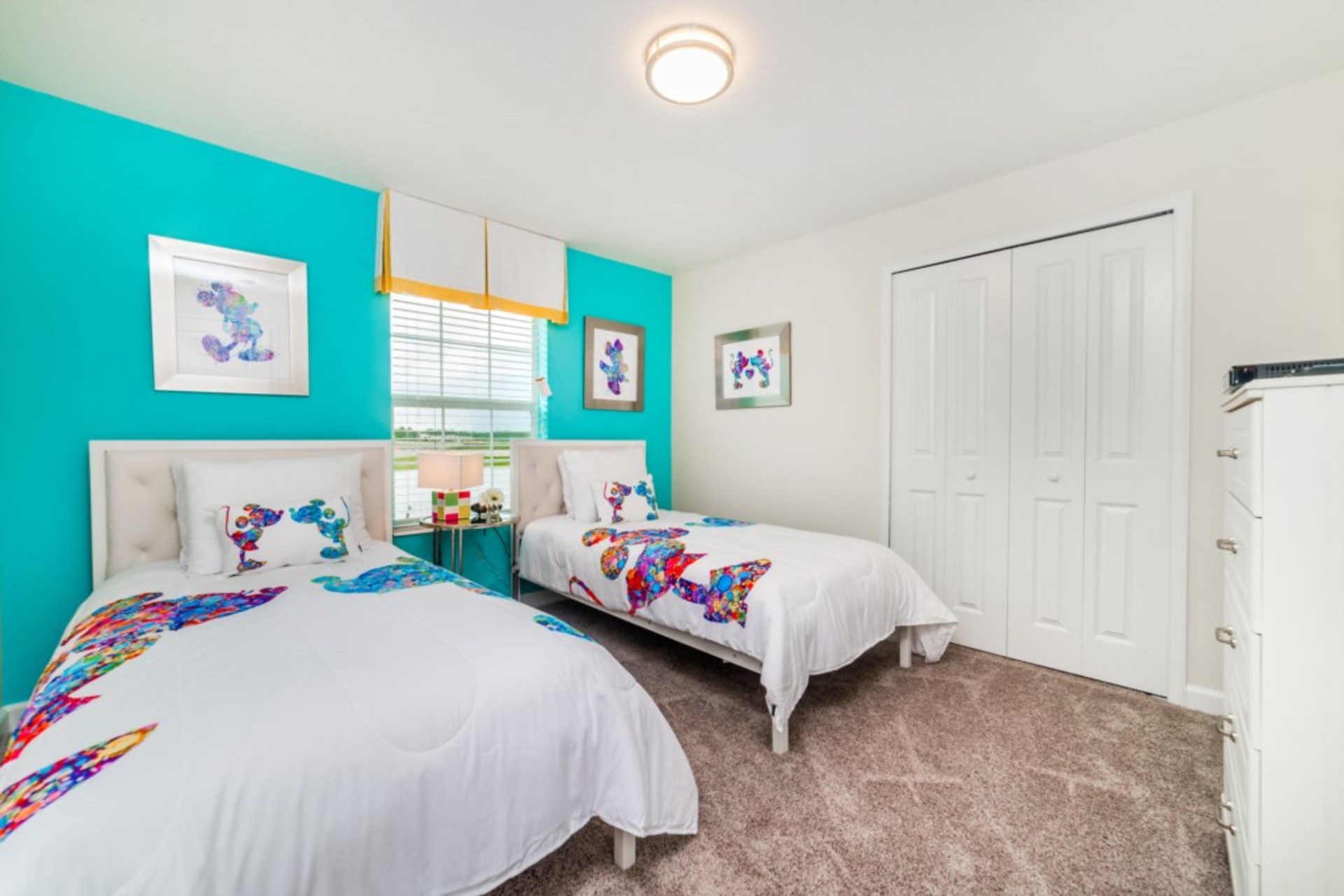Endlich können Sie und Ihre Familie ein Luxushaus mit privatem Pool im Storey Lake Resort mieten, Townhome Orlando 1002