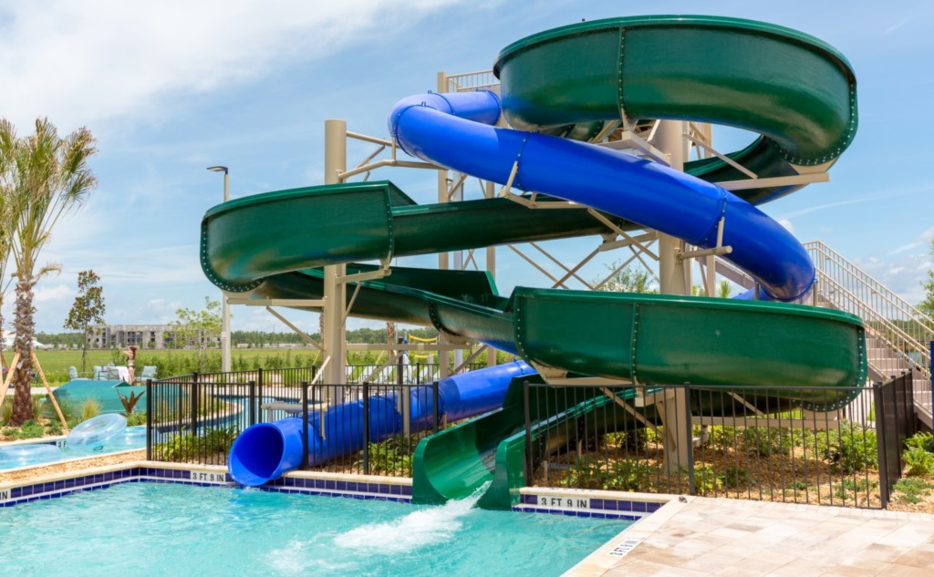 Endlich können Sie und Ihre Familie ein Luxushaus mit privatem Pool im Storey Lake Resort mieten, Townhome Orlando 1002