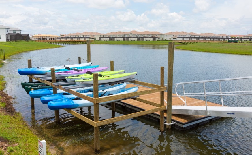 Endlich können Sie und Ihre Familie ein Luxushaus mit privatem Pool im Storey Lake Resort mieten, Townhome Orlando 1002