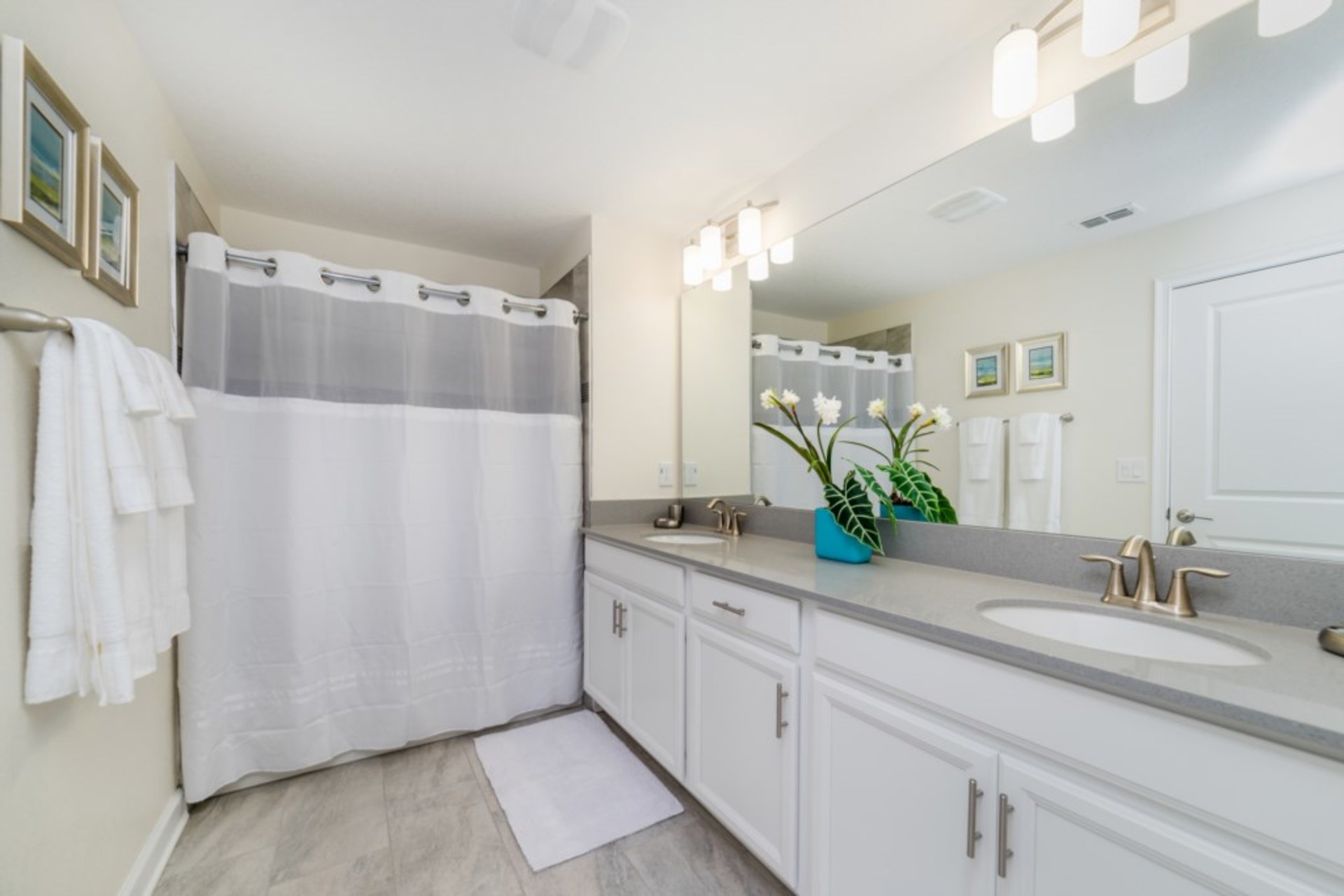 Endlich können Sie und Ihre Familie ein Luxushaus mit privatem Pool im Storey Lake Resort mieten, Townhome Orlando 1002