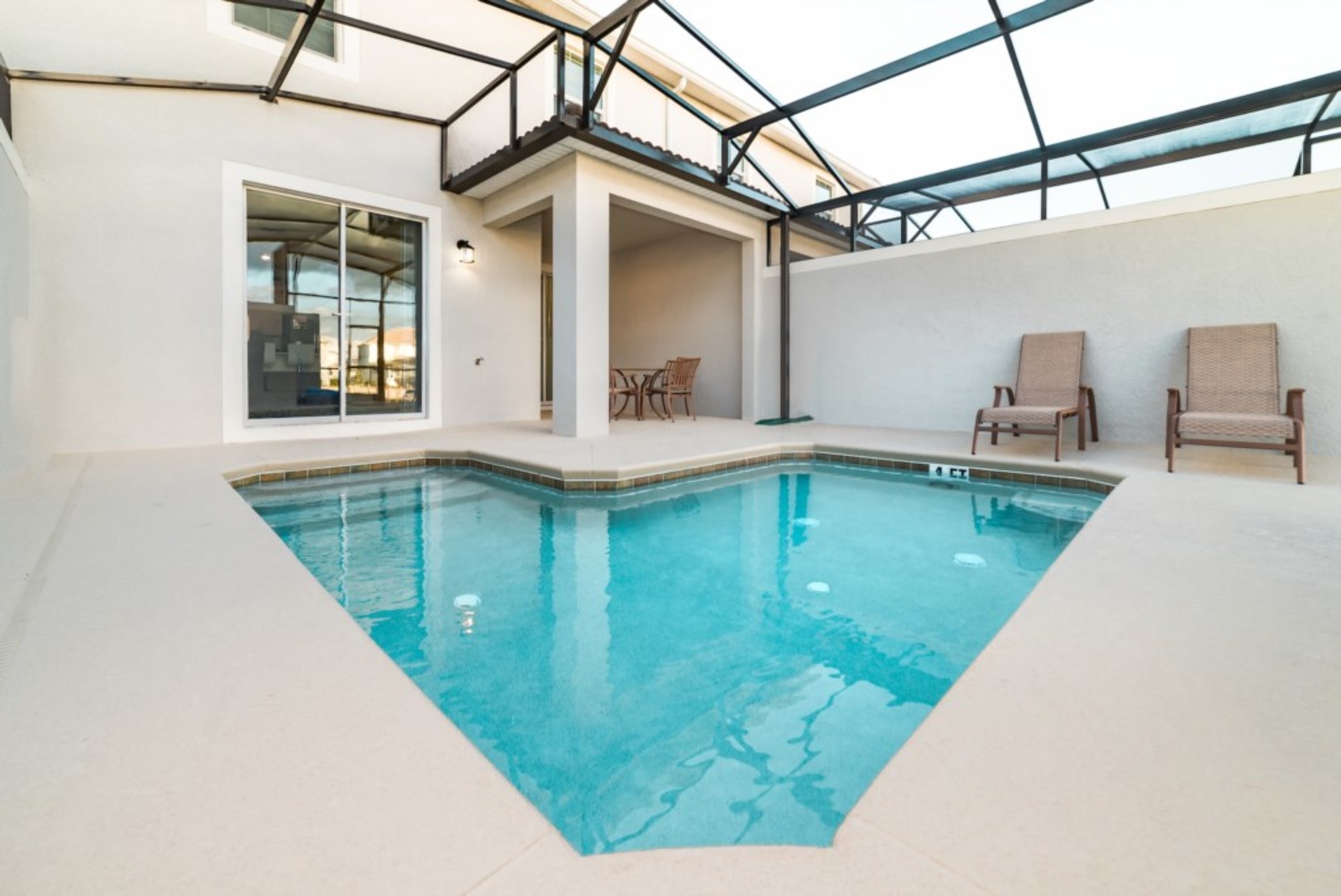 Sie und Ihre Familie werden dieses 5-Sterne-Haus mit privatem Pool im Storey Lake Resort, Orlando TownHome 1004, lieben