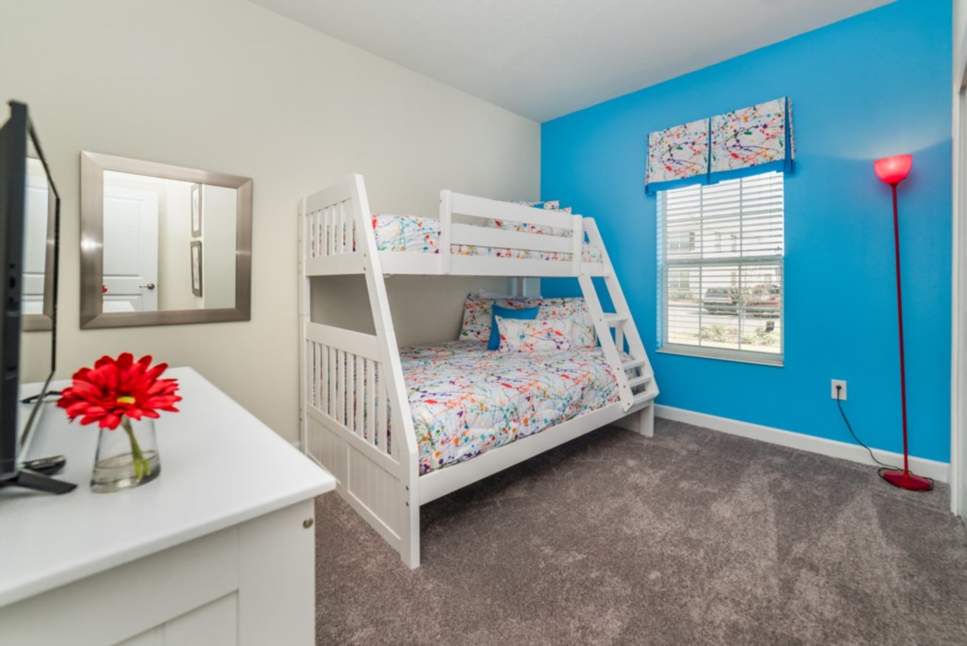 Sie und Ihre Familie werden dieses 5-Sterne-Haus mit privatem Pool im Storey Lake Resort, Townhome Orlando 6414, lieben
