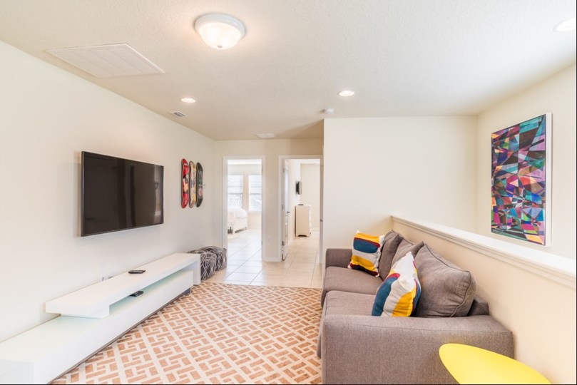 Stellen Sie sich vor, Sie mieten Ihr 5-Sterne-Haus mit privatem Pool in Windsor at Westside, Townhome Orlando 1006