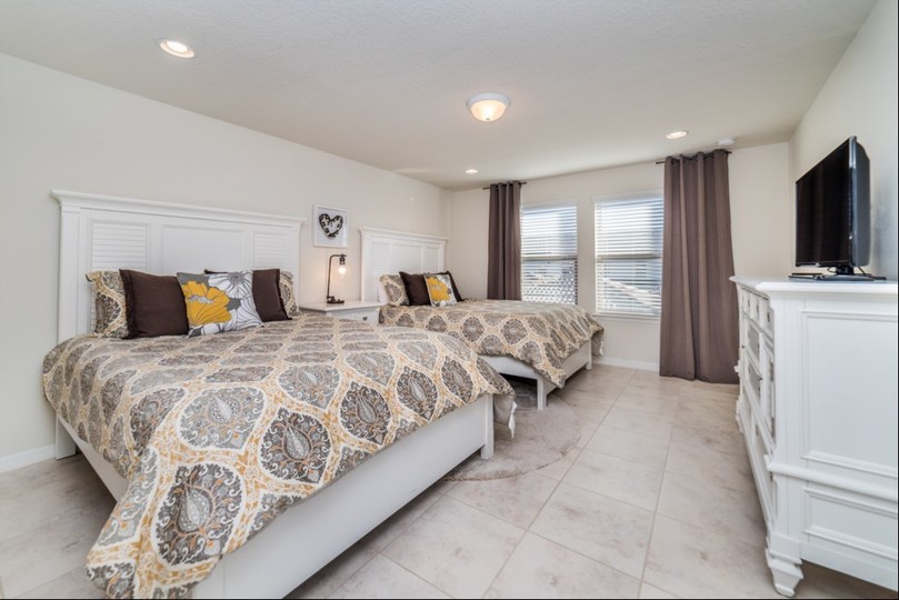 Stellen Sie sich vor, Sie mieten Ihr 5-Sterne-Haus mit privatem Pool in Windsor at Westside, Townhome Orlando 1006