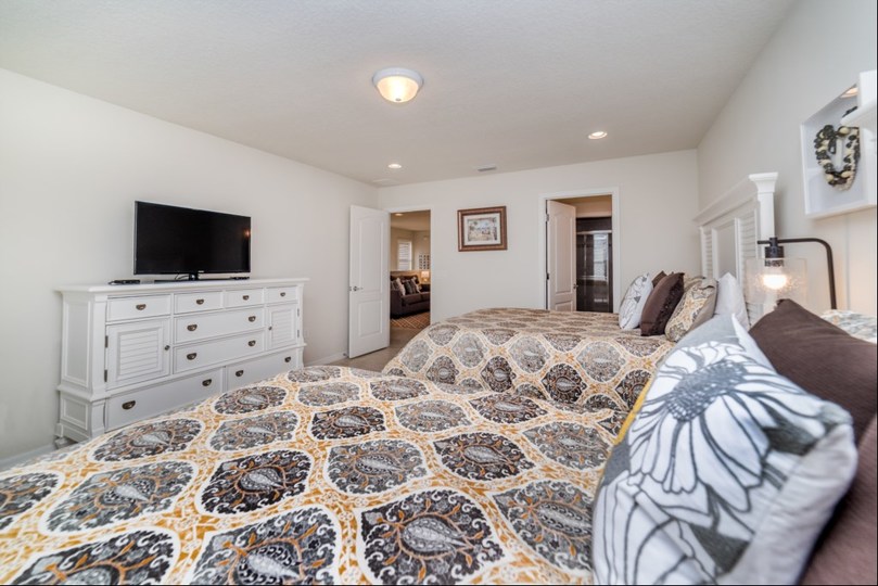 Stellen Sie sich vor, Sie mieten Ihr 5-Sterne-Haus mit privatem Pool in Windsor at Westside, Townhome Orlando 1006
