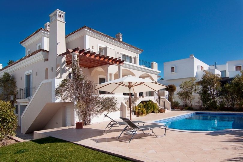 5-Sterne-Villa Lydia – Raffinierter Luxus mit privatem Kino