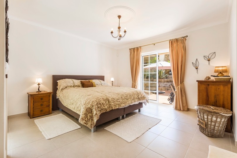 5-Sterne-Villa Almond – Exklusiver Pool & Unterhaltung