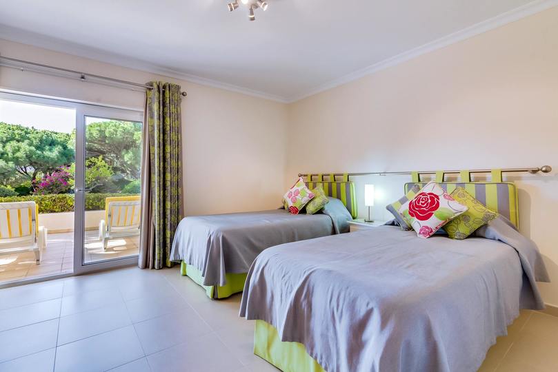Familienfreundliche Luxusvilla mit Pool – Quinta do Lago Villa 1050