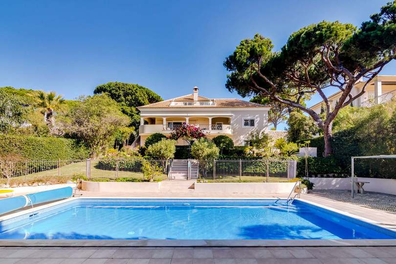 Familienfreundliche Luxusvilla mit Pool – Quinta do Lago Villa 1050