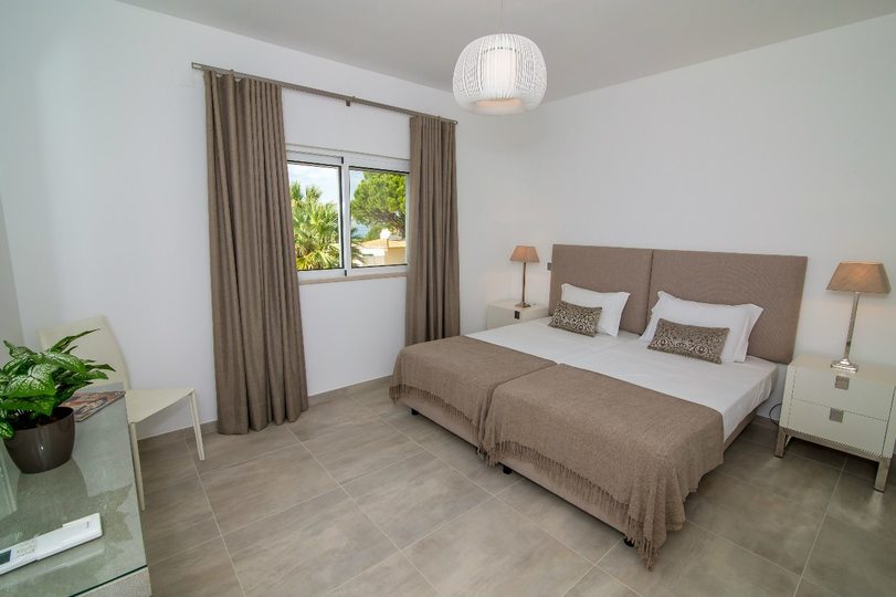 5-Sterne-Villa Alegria – Luxuriöser Meerblick & Pool-Refugium