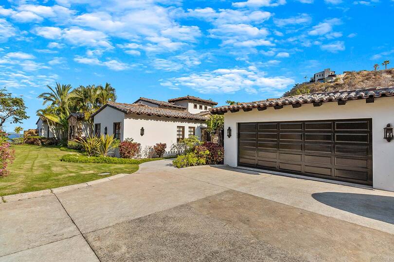 Luxuriöse 5-Sterne-Villa in San José: Pool- und Strandglück!