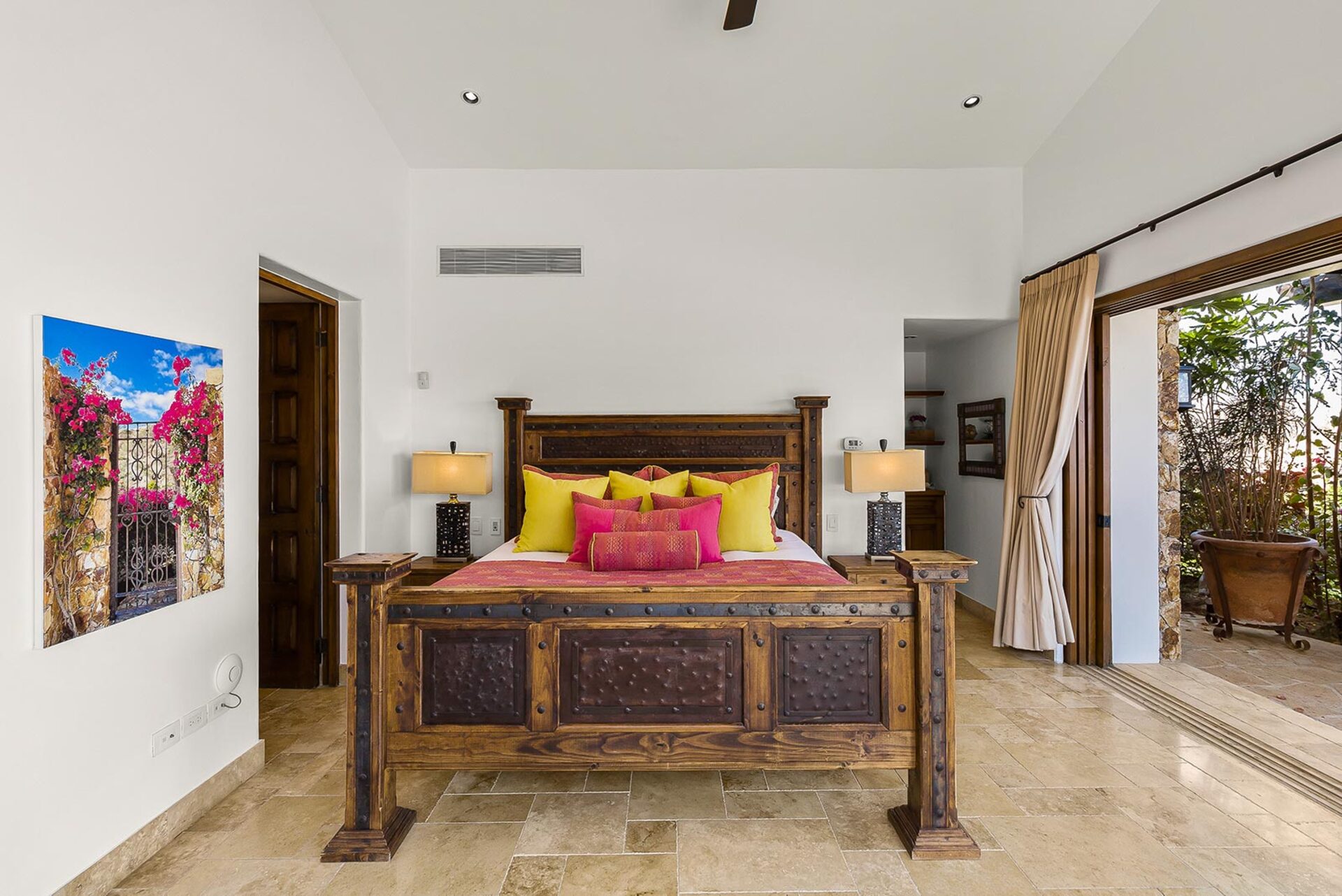 Luxuriöse 5-Sterne-Villa in San José: Pool- und Strandglück!