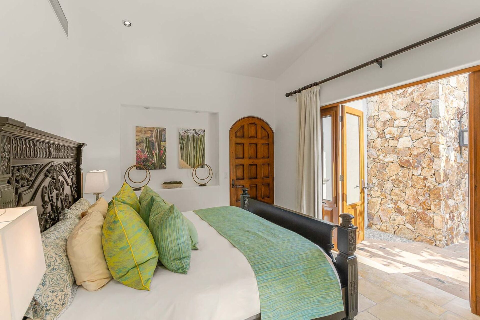 Luxuriöse 5-Sterne-Villa in San José: Pool- und Strandglück!