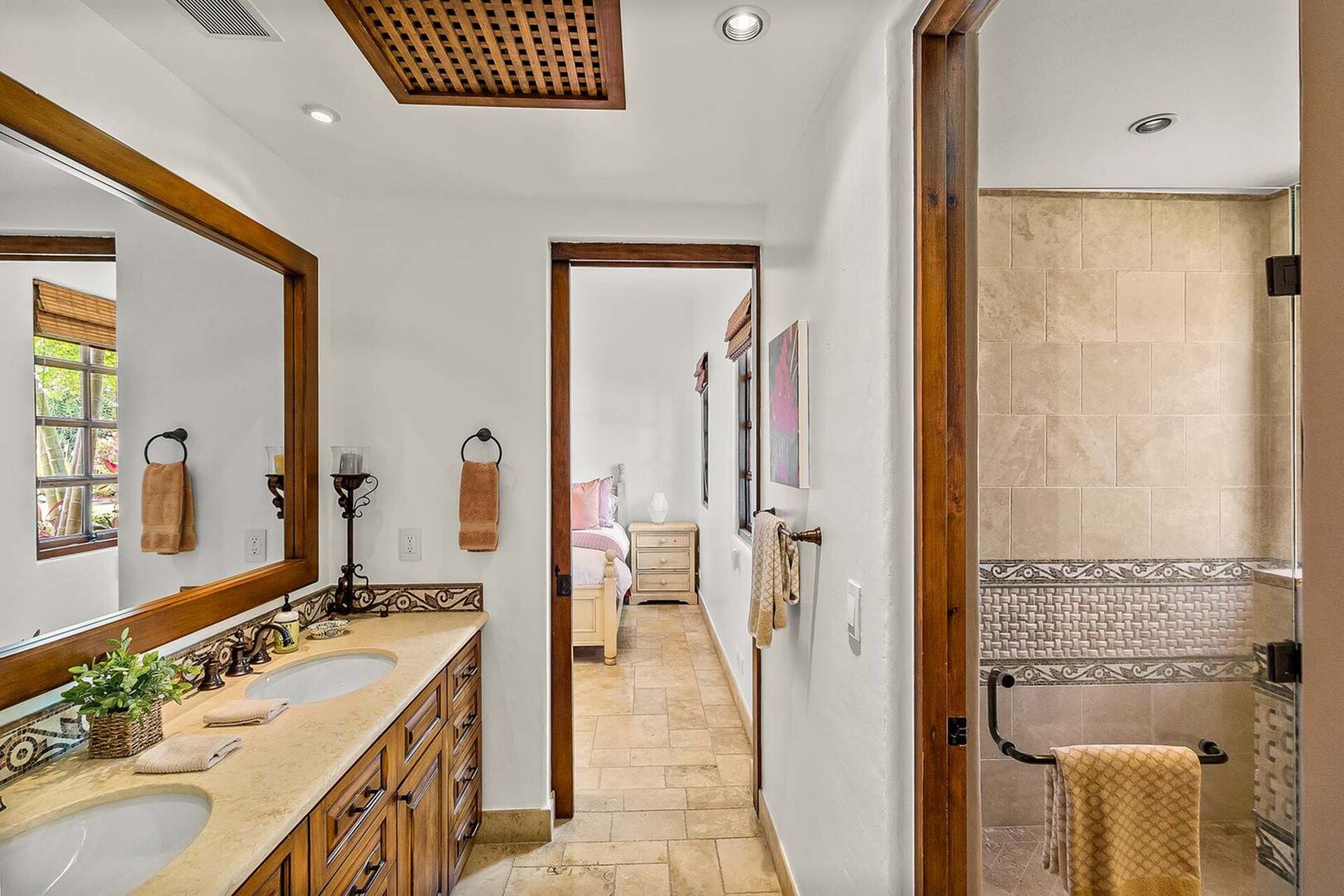 Luxuriöse 5-Sterne-Villa in San José: Pool- und Strandglück!