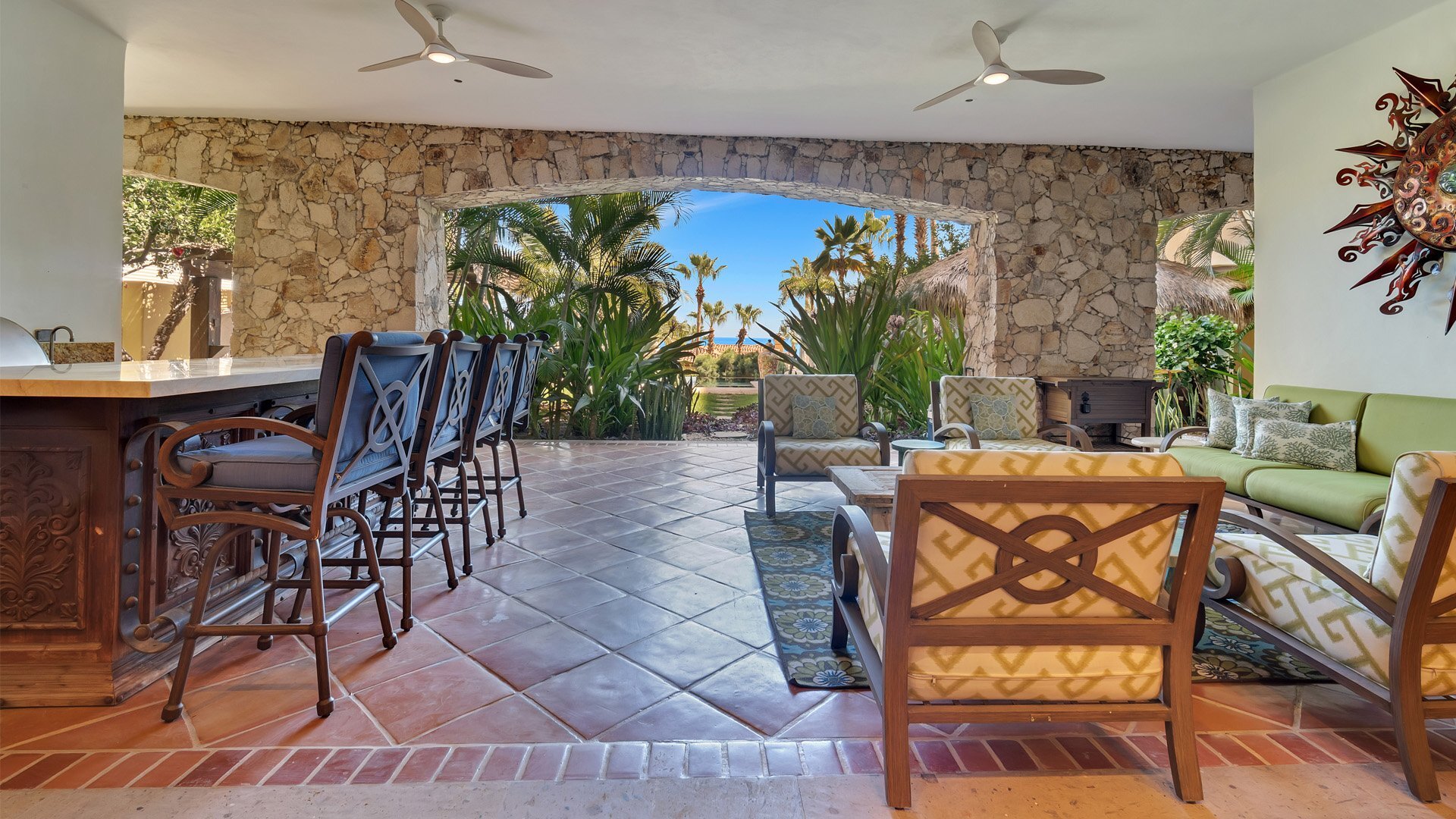 Stellen Sie sich vor, wie Sie an Ihrem privaten Pool in Cabo San Lucas entspannen und Ihr Lieblingsbuch lesen, Villa 1028 in Cabo San Lucas