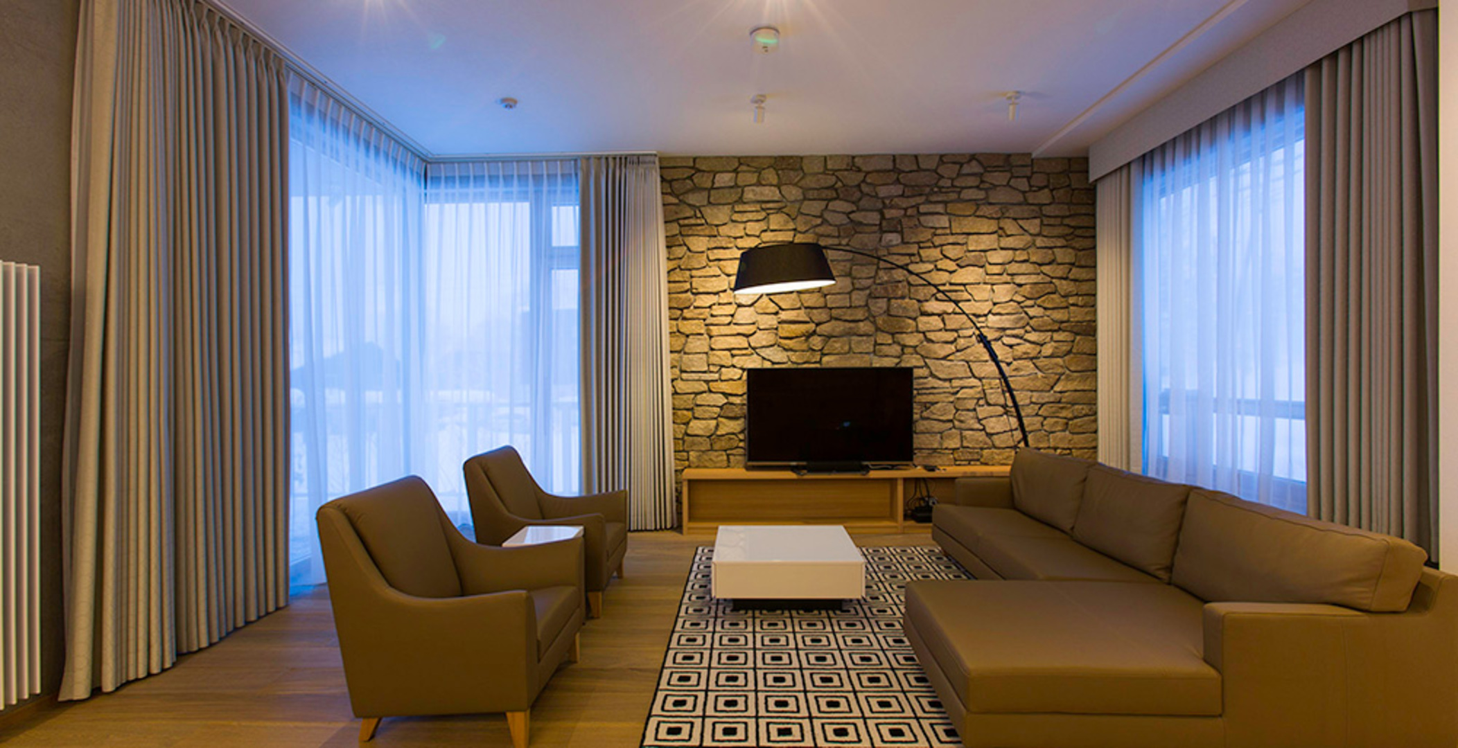 Luxuriöses 4-Bett-Ferienchalet in Hirafu, Niseko Chalet 1010