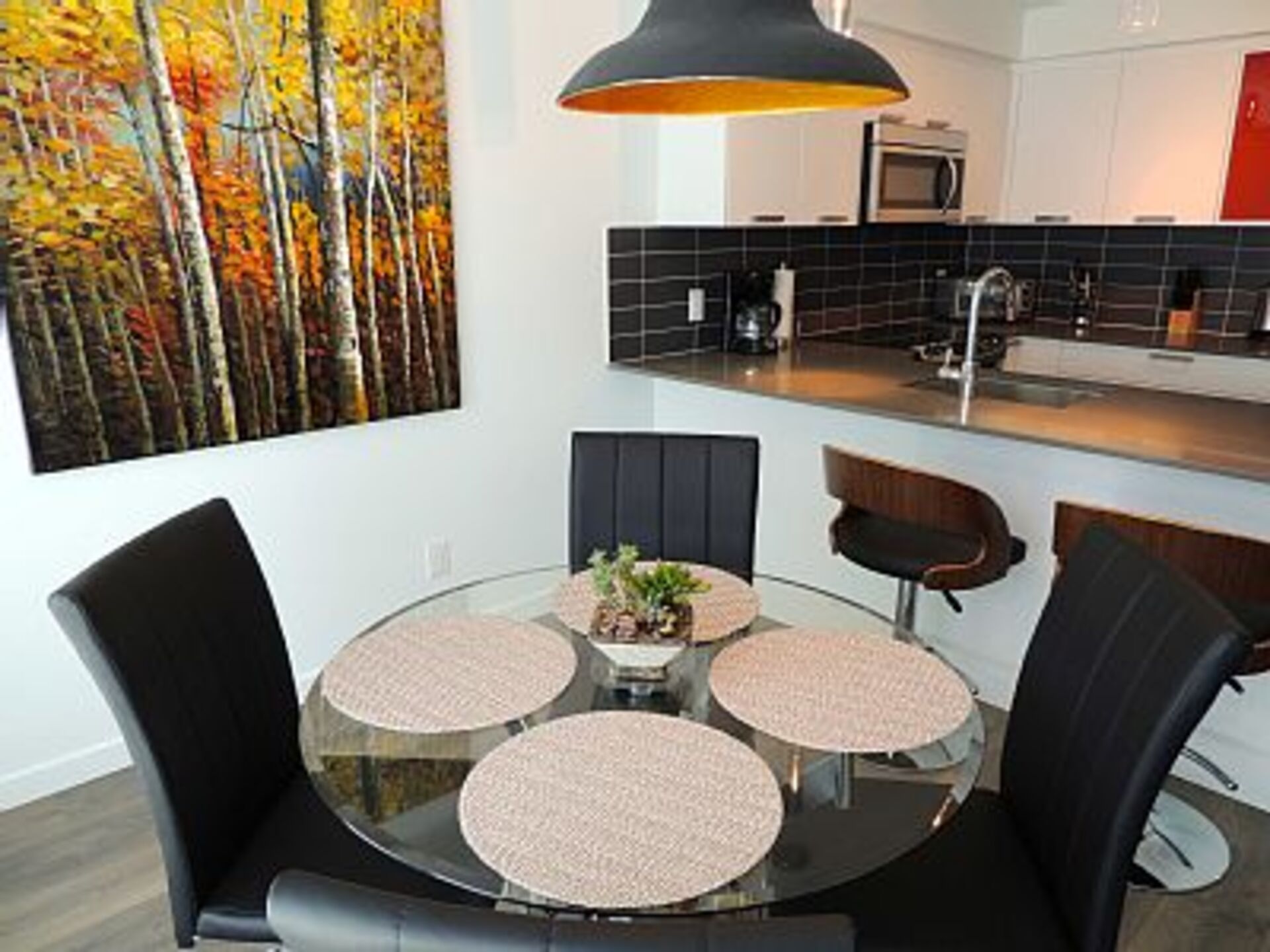 Wunderschönes 5-Sterne-Haus, nur wenige Minuten vom Stadtzentrum entfernt, Vancouver Island Apartment 1003
