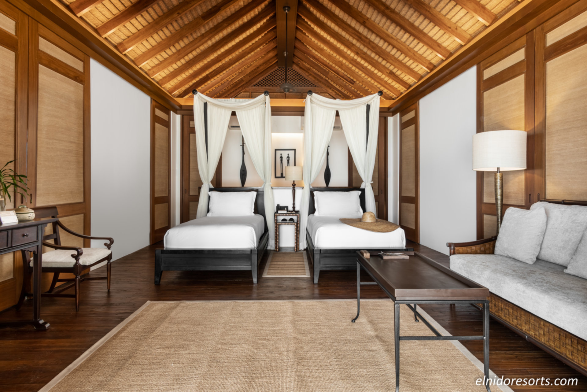 Exklusive 5-Sterne-Villa mit Baldachin im Pangulasian Island Resort, El Nido Villa 1012