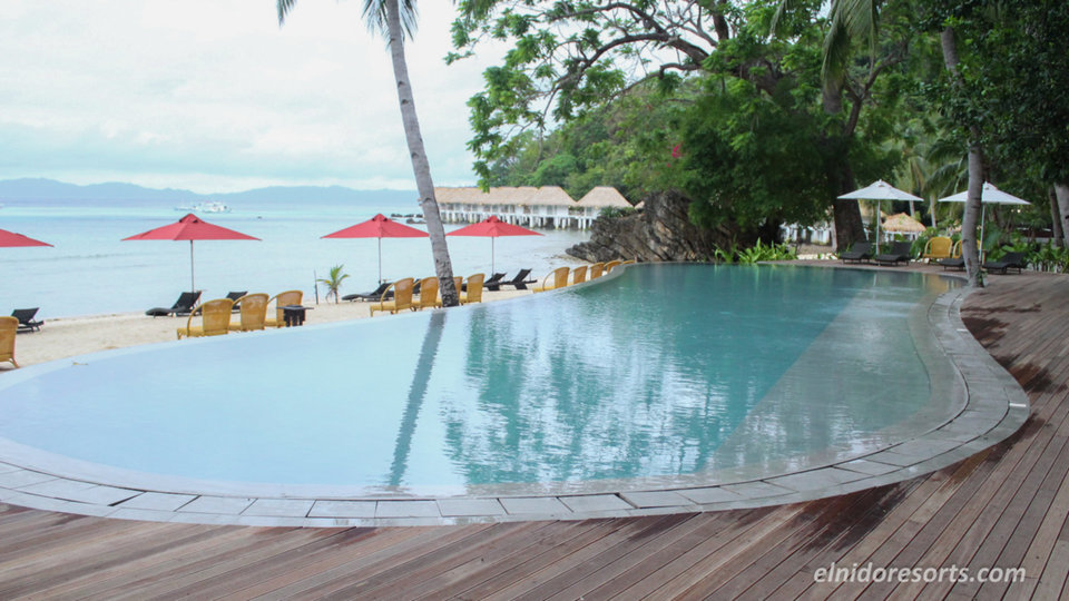 Exklusives 5-Sterne-Wasser-Cottage im Apulit Island Resort, El Nido Cottage 1001