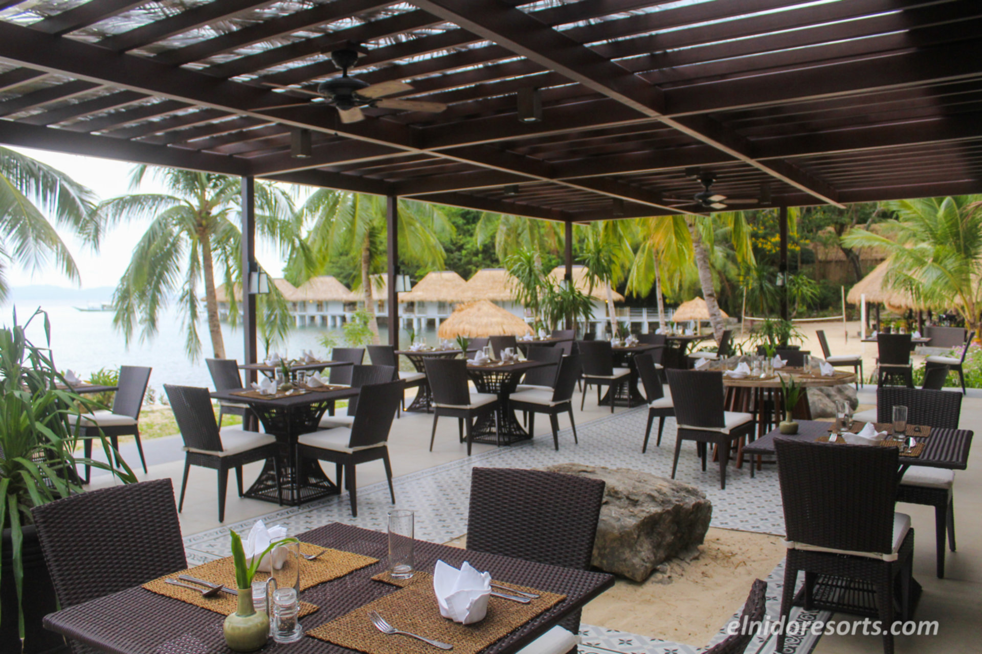 Wunderschönes 5-Sterne-Loft-Wasser-Cottage mit Meerblick im Apulit Island Resort, El Nido Cottage 1002