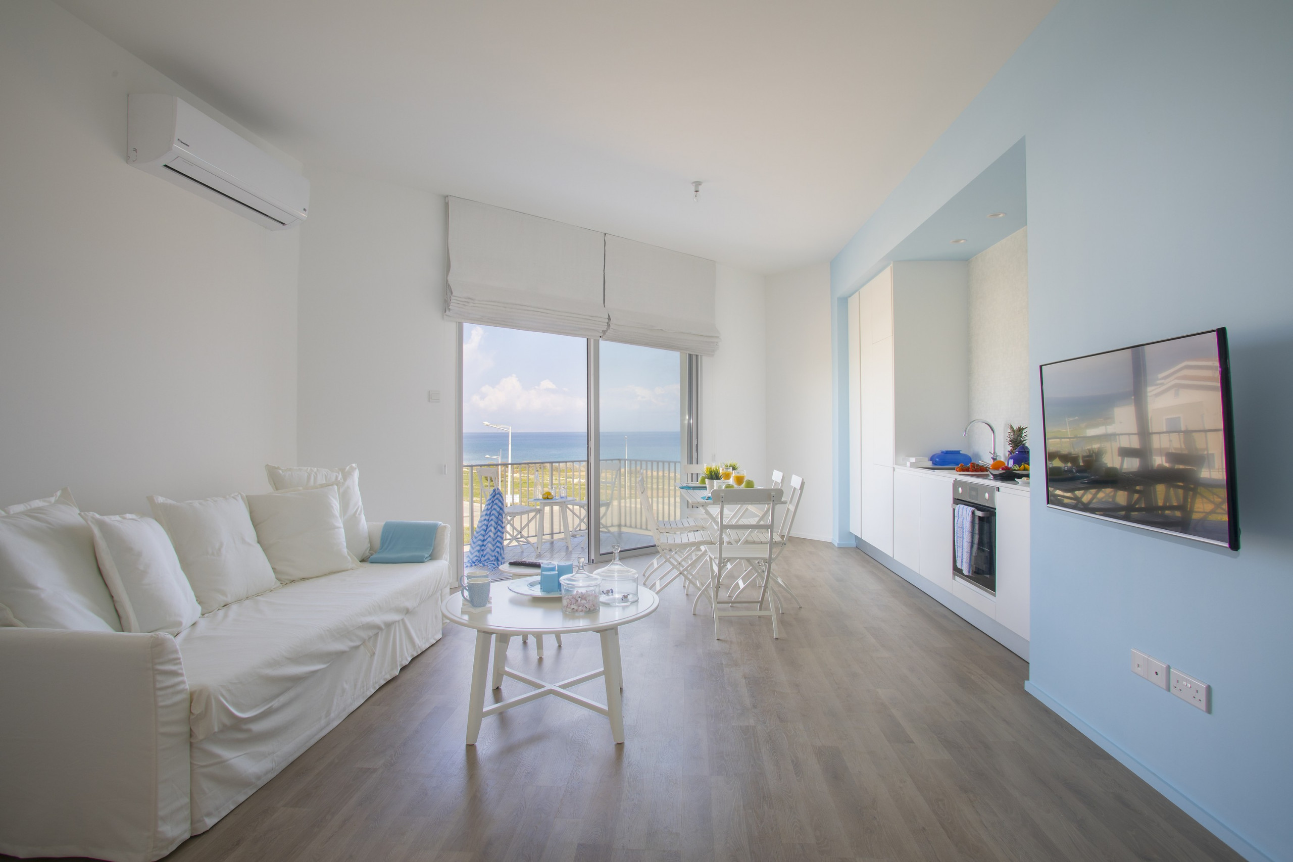 Stellen Sie sich vor, Sie und Ihre Familie mieten dieses perfekte Ferienapartment nur wenige Minuten vom Strand entfernt, Protaras Apartment 1408