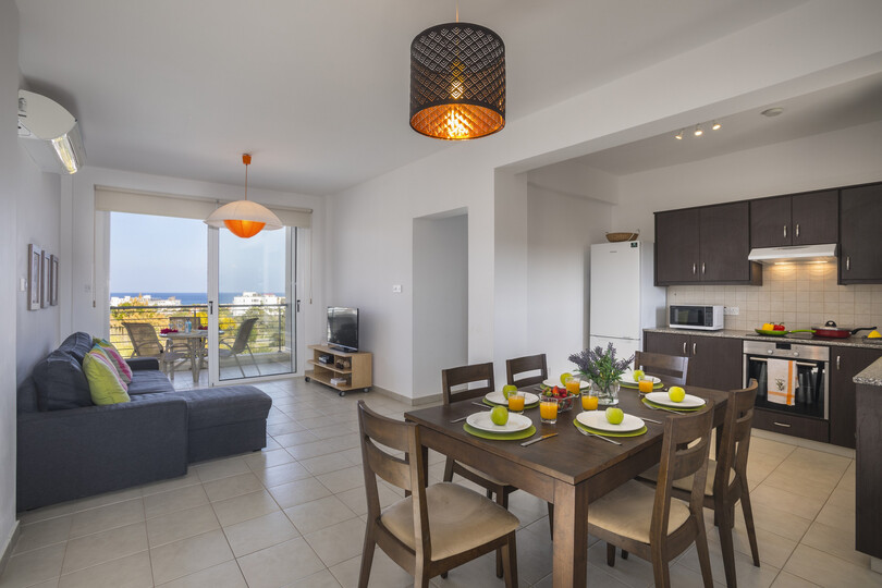 Stellen Sie sich vor, Sie und Ihre Familie mieten dieses perfekte Ferienapartment nur wenige Minuten vom Strand entfernt, Protaras Apartment 1412, Protaras, Cyprus