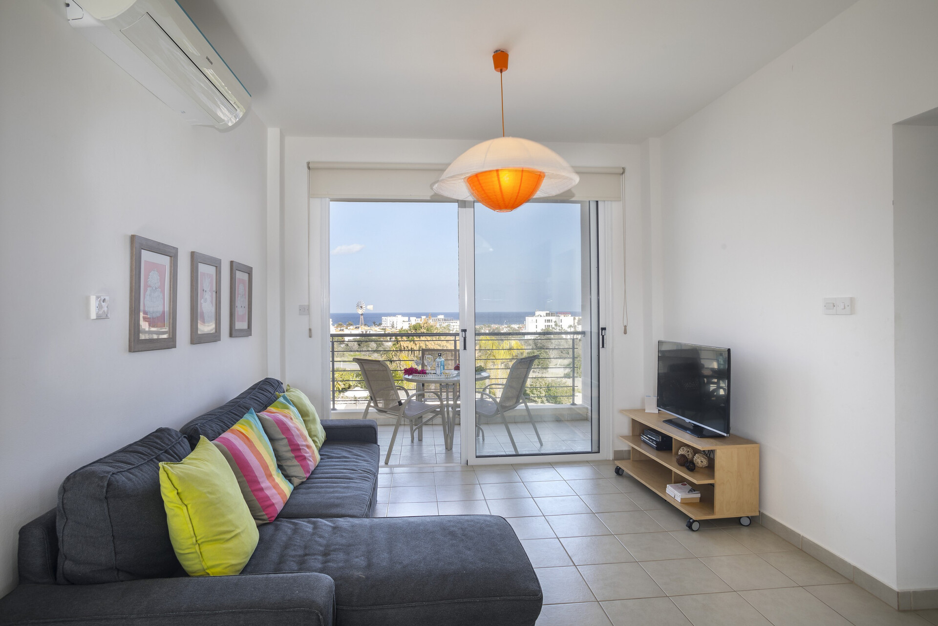 Stellen Sie sich vor, Sie und Ihre Familie mieten dieses perfekte Ferienapartment nur wenige Minuten vom Strand entfernt, Protaras Apartment 1415