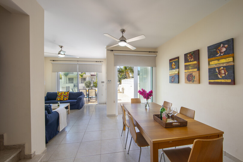 Sie und Ihre Familie werden diese 5-Sterne-Villa mit privatem Pool in der Nähe der Fig Tree Bay, Protaras Villa 1430, lieben