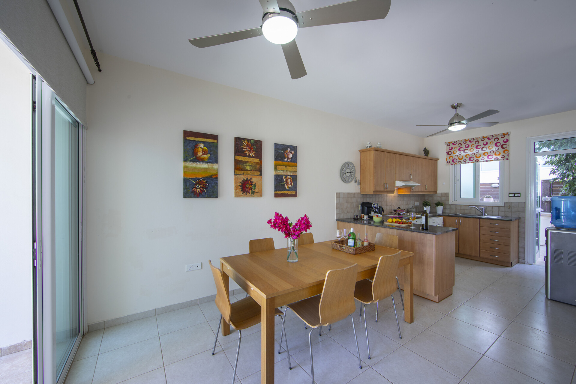 Sie und Ihre Familie werden diese 5-Sterne-Villa mit privatem Pool in der Nähe der Fig Tree Bay, Protaras Villa 1430, lieben