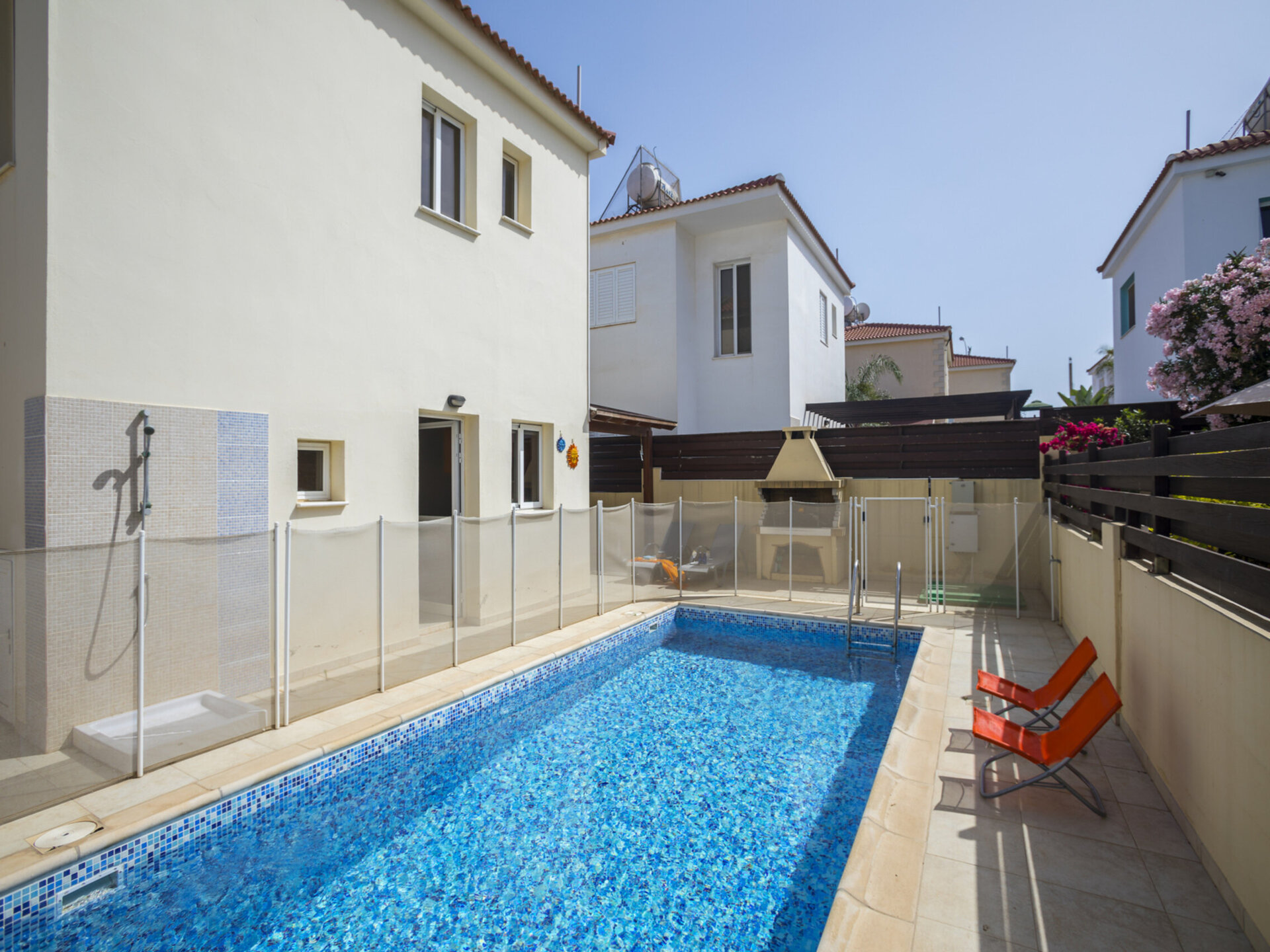 Endlich können Sie die perfekte Luxusvilla nur wenige Minuten vom Strand entfernt mieten, Protaras Villa 1437