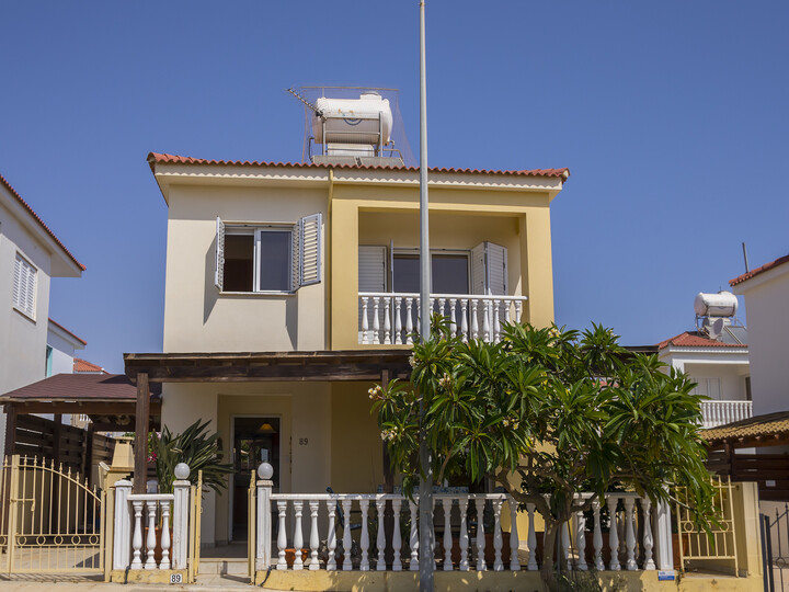 Endlich können Sie die perfekte Luxusvilla nur wenige Minuten vom Strand entfernt mieten, Protaras Villa 1437