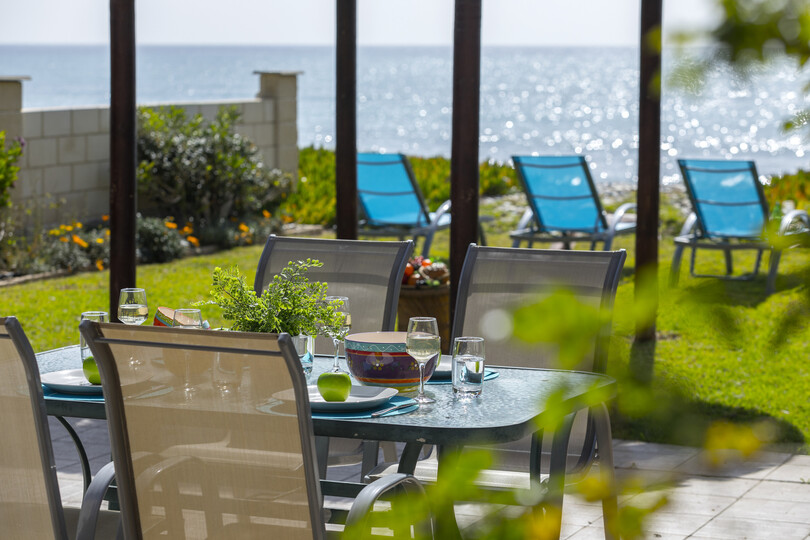 Der ultimative Leitfaden zur Anmietung Ihrer luxuriösen 3-Schlafzimmer-Villa am Strand, Larnaca Villa 1394