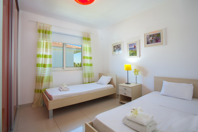 Luxuriöse Villa mit 3 Schlafzimmern am Strand, Ayia Napa Villa 1369