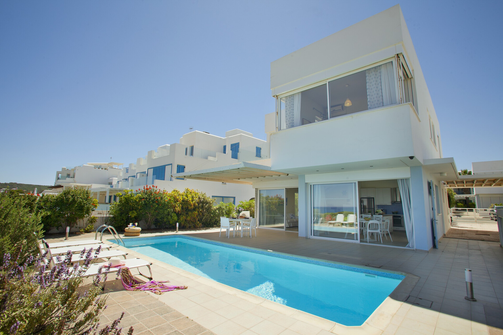 So mieten Sie Ihre eigene Strandvilla, Protaras Villa 1463
