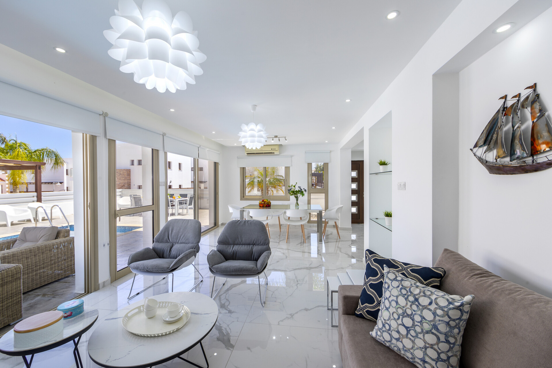 Sie und Ihre Familie werden diese 5-Sterne-Villa mit privatem Pool, Protaras Villa 1500, lieben