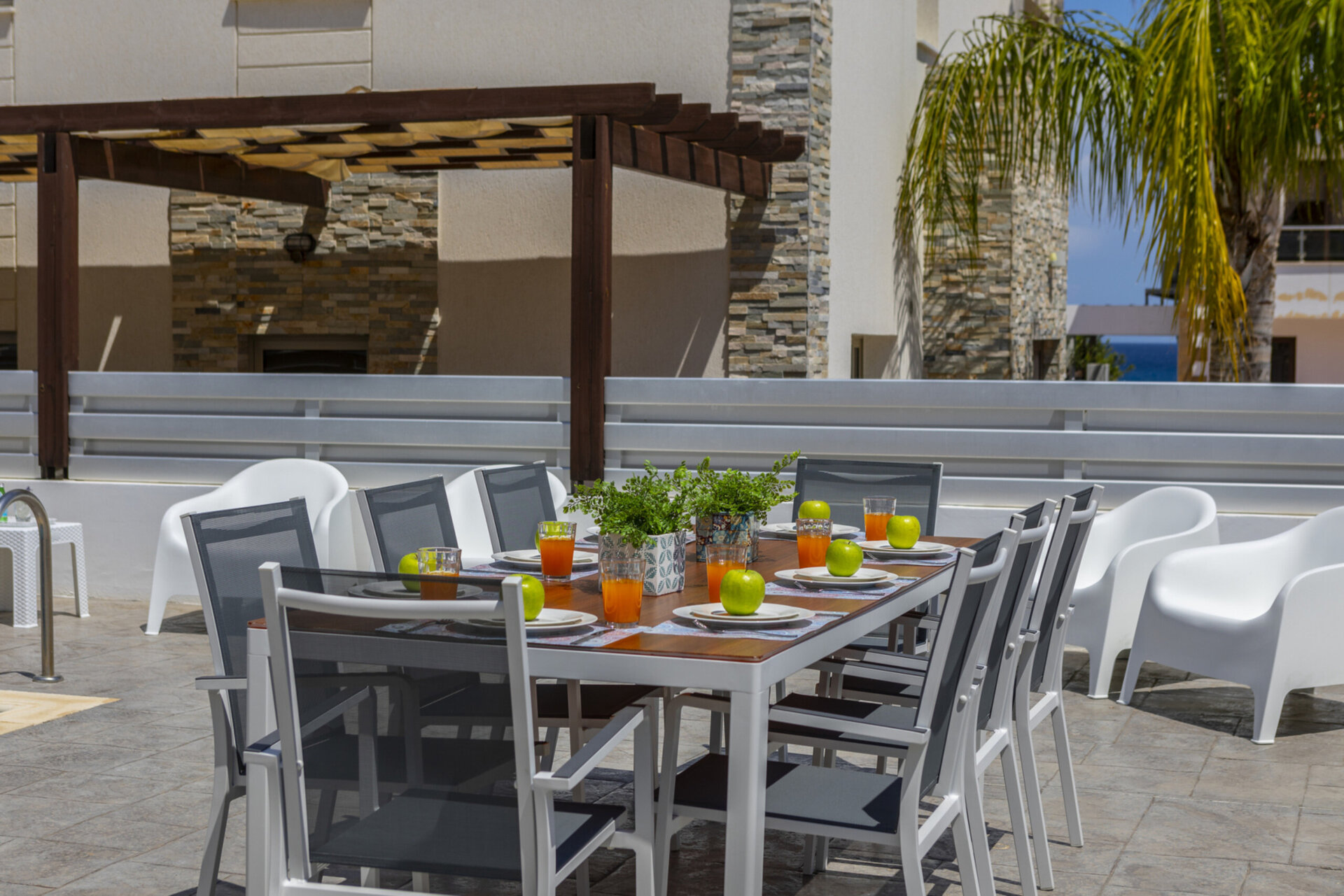 Sie und Ihre Familie werden diese 5-Sterne-Villa mit privatem Pool, Protaras Villa 1500, lieben