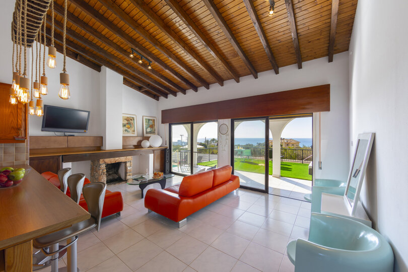 Stellen Sie sich vor, Ihre Familie mietet diese luxuriöse Villa im zeitgenössischen Stil in Ayia Napa, Ayia Napa Villa 1371