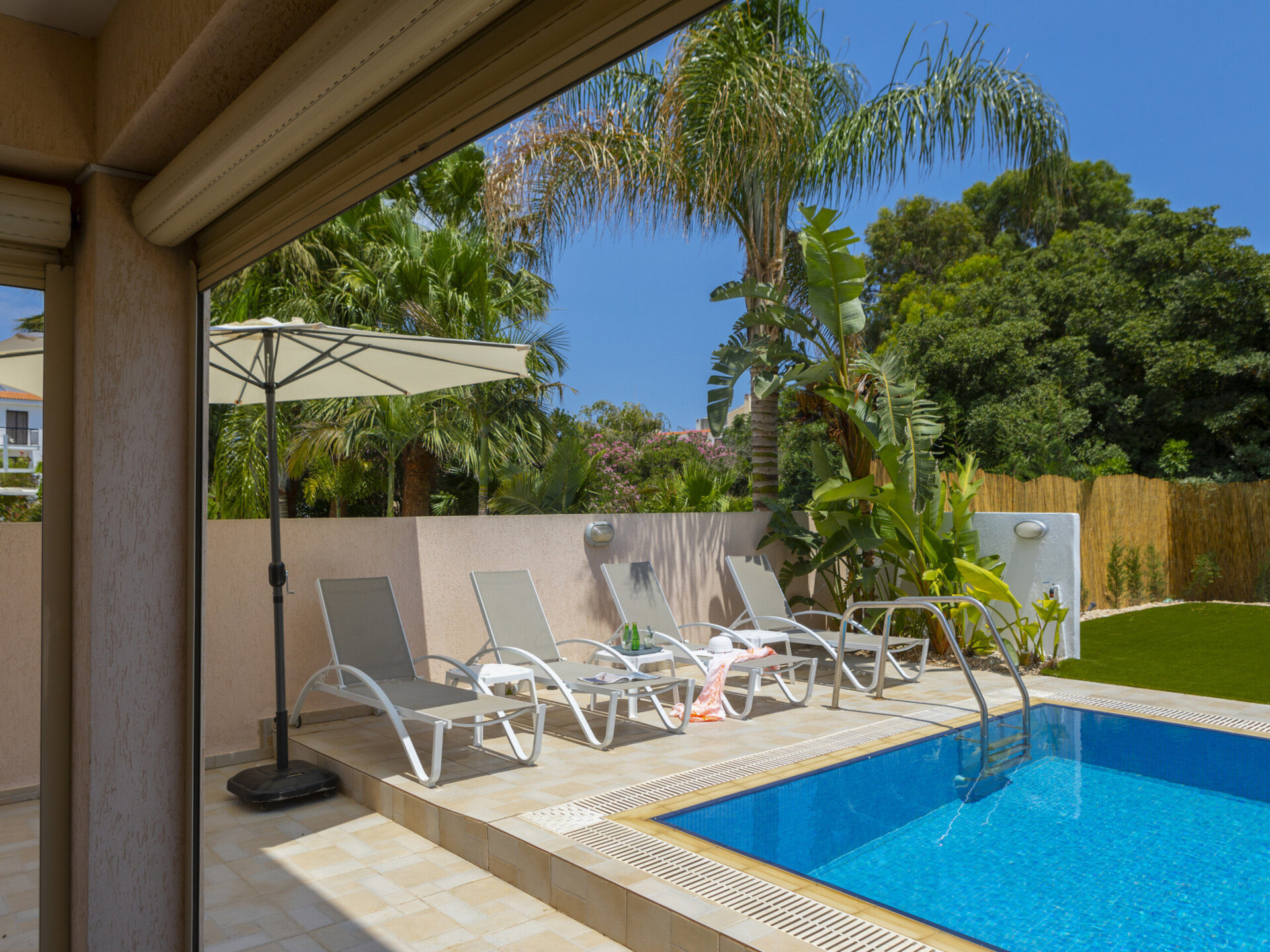 Endlich können Sie die perfekte Luxusvilla in Pernera in Strandnähe mieten, Protaras Villa 1506