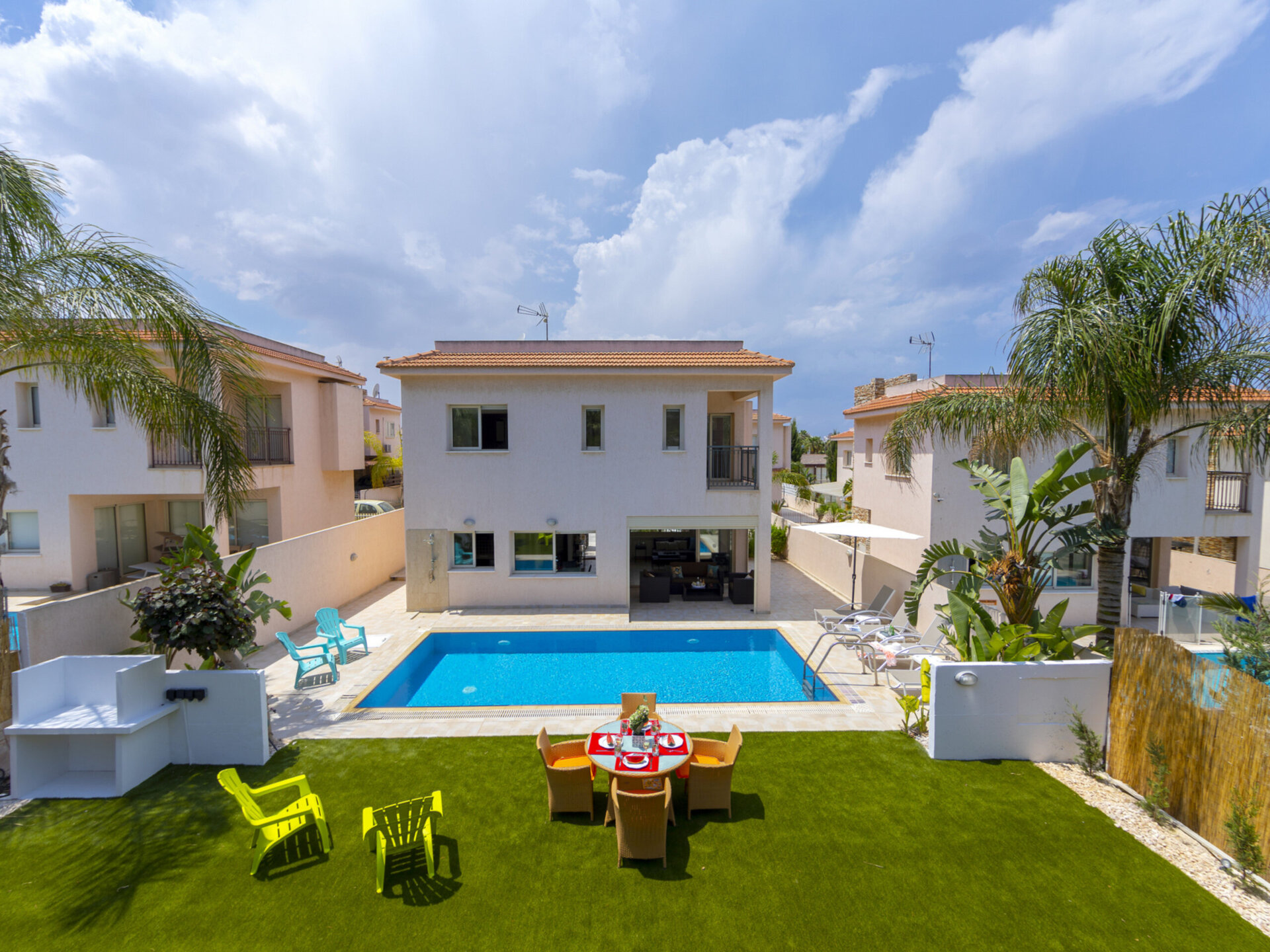 Endlich können Sie die perfekte Luxusvilla in Pernera in Strandnähe mieten, Protaras Villa 1506
